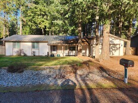 11751 N Ruby Dr in Hayden, ID - Building Photo