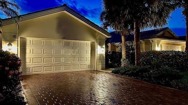 7630 Pesaro Dr in Sarasota, FL - Building Photo - Building Photo