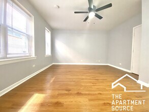 4241 N Kenmore Ave in Chicago, IL - Building Photo - Building Photo