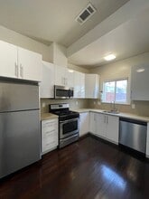 826 Isabella St in Oakland, CA - Building Photo - Building Photo