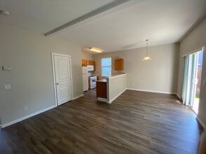 20075 Doanna Way in Bend, OR - Building Photo - Building Photo