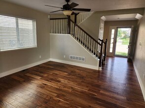 2213 Shady Aspen Dr in Colorado Springs, CO - Building Photo - Building Photo