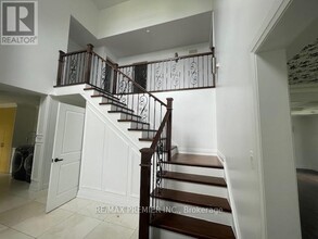 8 Gormley Rd E in Richmond Hill, ON - Building Photo - Building Photo