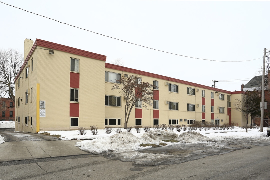 The Western Apartments in Cleveland, OH - Building Photo