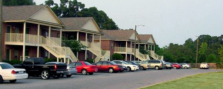 Quail Run Apartments in Tallassee, AL - Foto de edificio