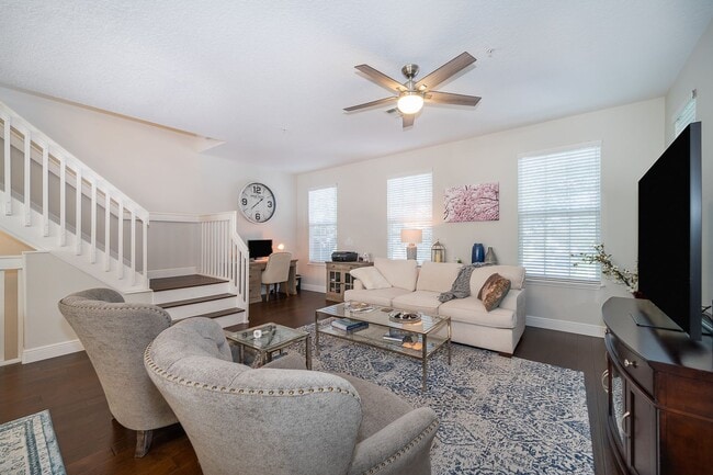 1655 Lakemont Ave in Orlando, FL - Building Photo - Building Photo