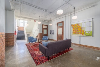 Boyd Lofts in Springfield, MO - Building Photo - Interior Photo