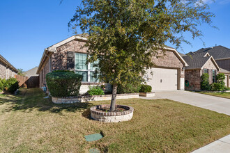 1060 Pinnacle Breeze Dr in Haslet, TX - Building Photo - Building Photo