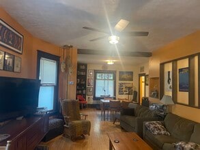 2320 Monroe St NE in Minneapolis, MN - Building Photo - Building Photo