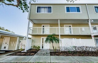 433 Paula Dr S in Dunedin, FL - Building Photo