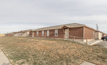 Elliston Commons in Lubbock, TX - Foto de edificio - Building Photo