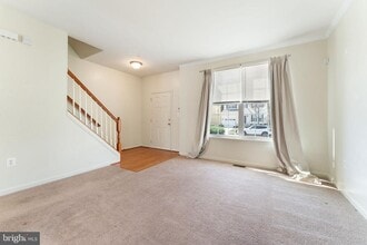 15622 Gilpin Mews Ln in Brandywine, MD - Foto de edificio - Building Photo