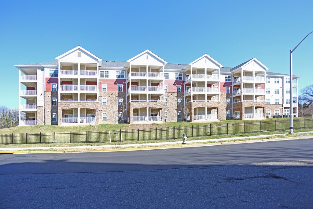 Conifer Village at Oakcrest Senior Living District Heights, MD