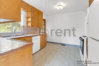 6115 NE Clackamas St in Portland, OR - Foto de edificio - Building Photo