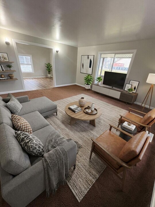 205 S Broadway St in Union City, MI - Building Photo