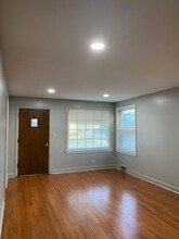 2307 S 11th Ave in Riverside, IL - Building Photo - Building Photo