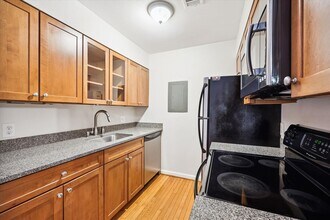 10703 Hampton Mill Terrace in Rockville, MD - Building Photo - Building Photo