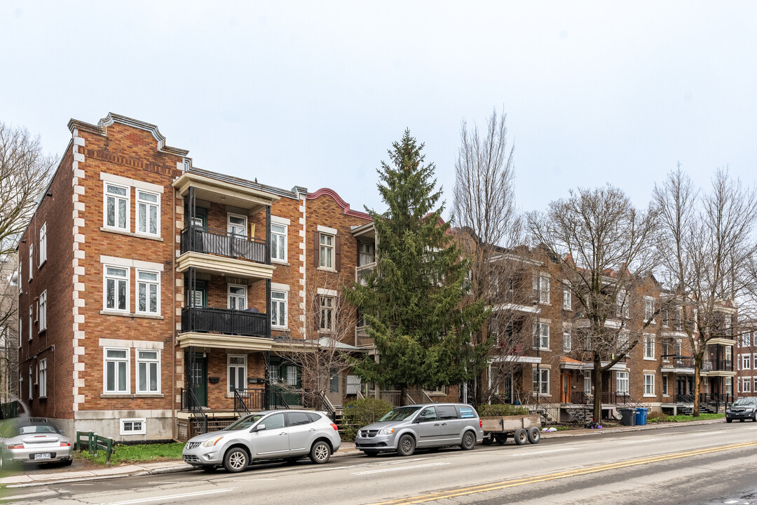 744 René-Lévesque Boul O in Québec, QC - Building Photo