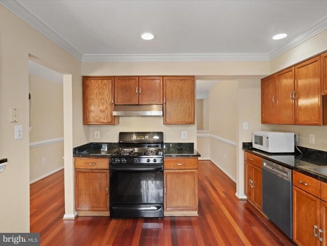 12204 Apple Orchard Ct in Fairfax, VA - Building Photo - Building Photo