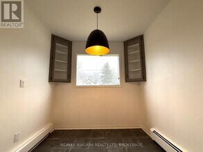 1544 Stockton Ln in Fort Erie, ON - Building Photo - Building Photo