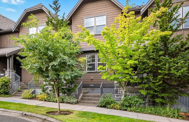 619 SW Foresta Ter in Portland, OR - Building Photo - Building Photo