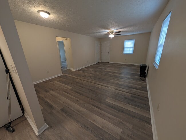 138 Crestview Dr, Unit A in Franklin, KY - Building Photo - Building Photo