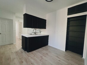 4 Linden Ave in Troy, NY - Building Photo - Building Photo