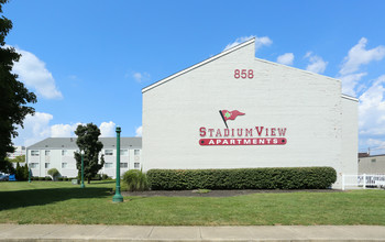 Metro Management - Stadium View Apartments in Columbus, OH - Building Photo - Building Photo