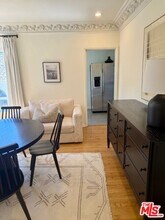 2103 Holmby Ave in Los Angeles, CA - Building Photo - Building Photo