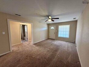 1638 Dayton Ave in Wichita Falls, TX - Building Photo - Building Photo