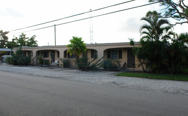 1047 NE 11th Ave in Fort Lauderdale, FL - Building Photo - Building Photo