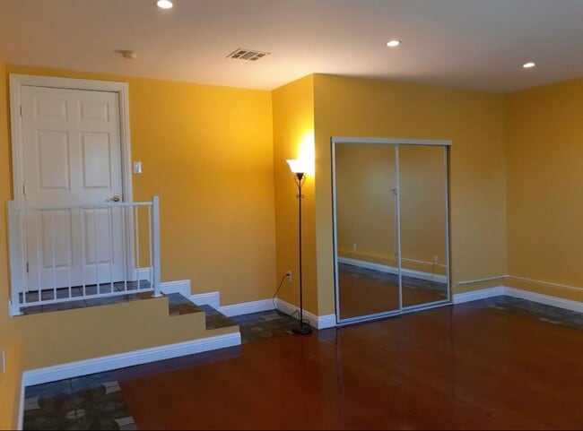 property at 5115 Canoga Ave