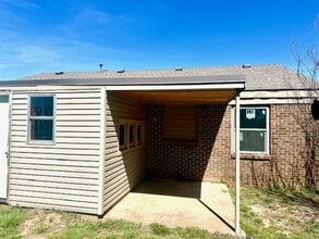 715 W Wood St in Shawnee, OK - Building Photo - Building Photo