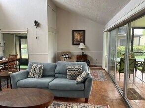 716 White Pine Tree Rd in Venice, FL - Building Photo - Building Photo