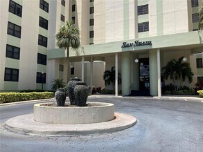 3820 Gulf Blvd in St Pete Beach, FL - Building Photo - Building Photo