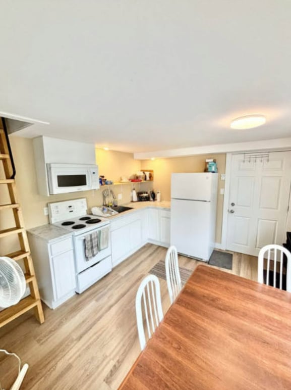 property at 1899 Lincoln Rd