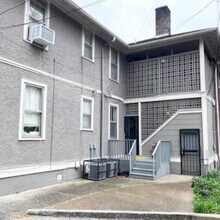 Harbert Court Apartments - Central Gardens in Memphis, TN - Building Photo - Building Photo