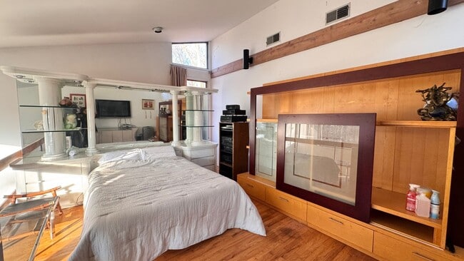 148 Cat Rock Rd in Cos Cob, CT - Building Photo - Building Photo