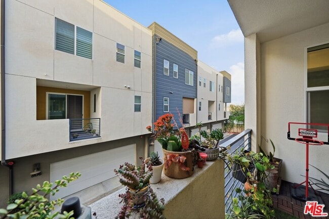 807 Jade Pl. in Montebello, CA - Building Photo - Building Photo