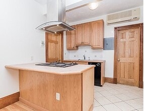 97 Myrtle St in Boston, MA - Building Photo - Building Photo