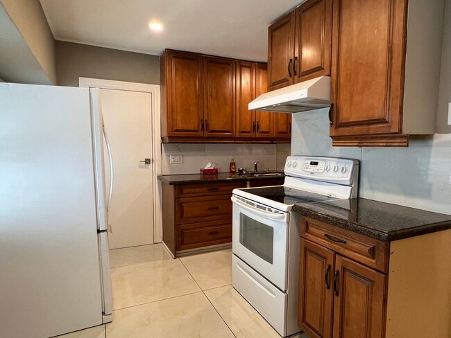 property at 9 Albright Ave