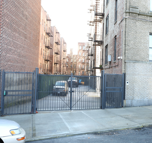 3536 Hull Ave in Bronx, NY - Building Photo - Building Photo