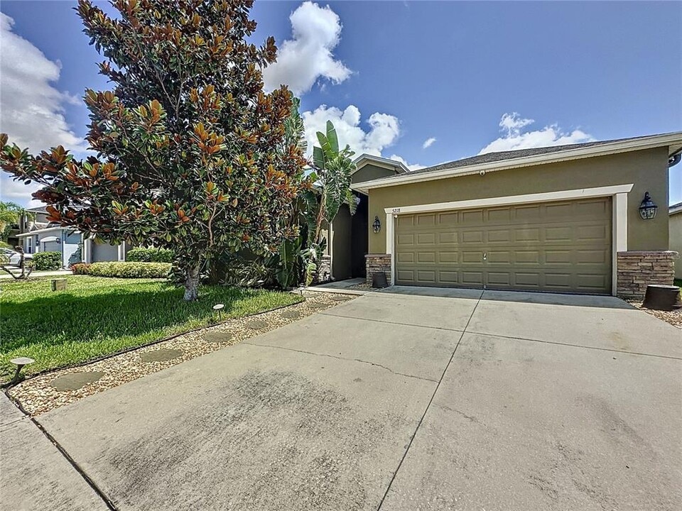 5218 Cortland Dr in Davenport, FL - Building Photo