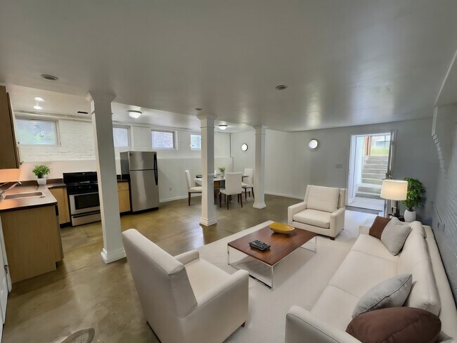 74 Frankfort St, Unit B in Boston, MA - Building Photo - Building Photo