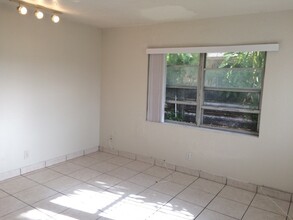 1537 NW 8th Ave in Fort Lauderdale, FL - Building Photo - Building Photo