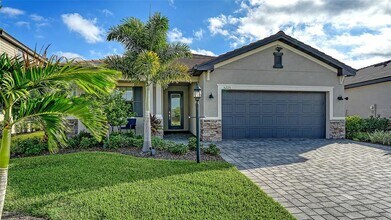 5225 Blue Crush St in Bradenton, FL - Building Photo - Building Photo