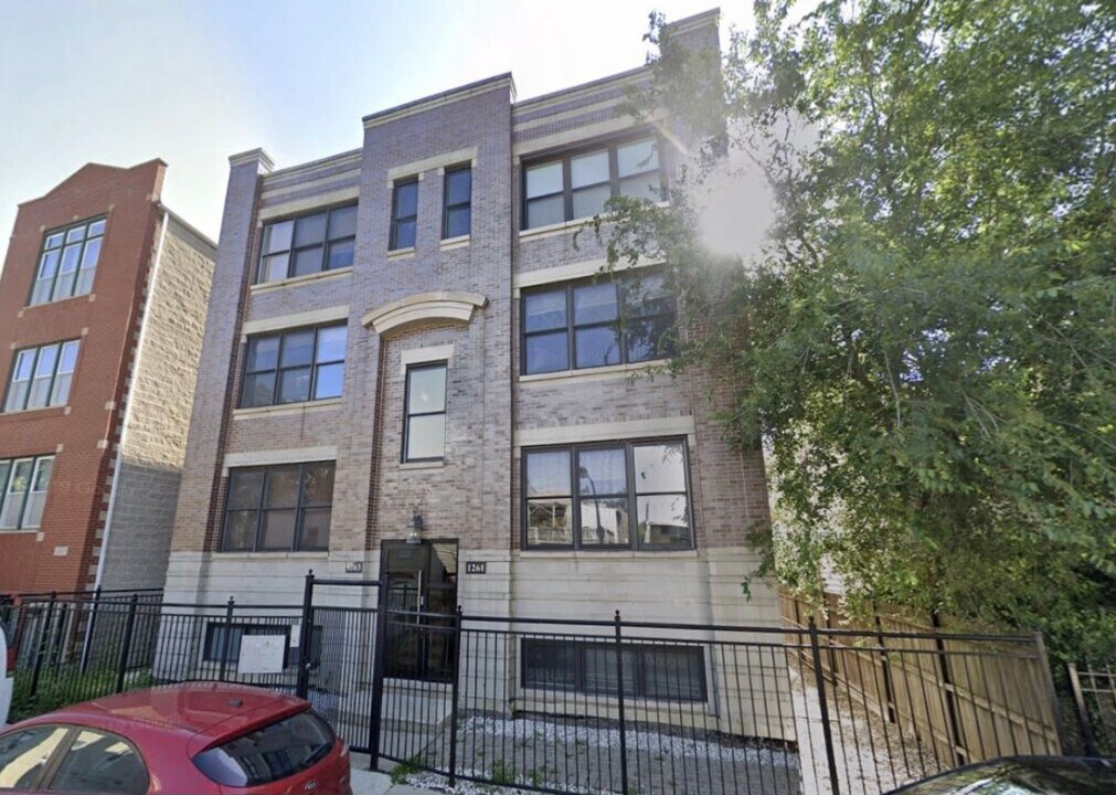 1261 N Honore St in Chicago, IL - Building Photo