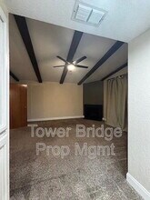 7831 Hampton Ln in Citrus Heights, CA - Building Photo - Building Photo