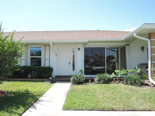 property at 1233 S Lakes End Dr