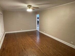 111 S Lorraine Rd in Wheaton, IL - Building Photo - Building Photo